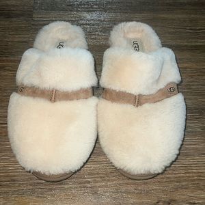 UGG  DALLA SHEEPSKIN SHEARLING OFF WHITE/CREAM SLIPPERS  8